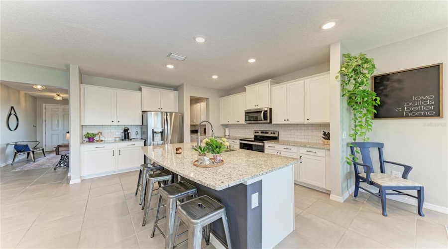 Parrish, Florida 34219, 4 Bedroom Bedrooms, ,3 Bathroombathrooms,Residential,For Sale,Charlotte,0,Mfra4696056