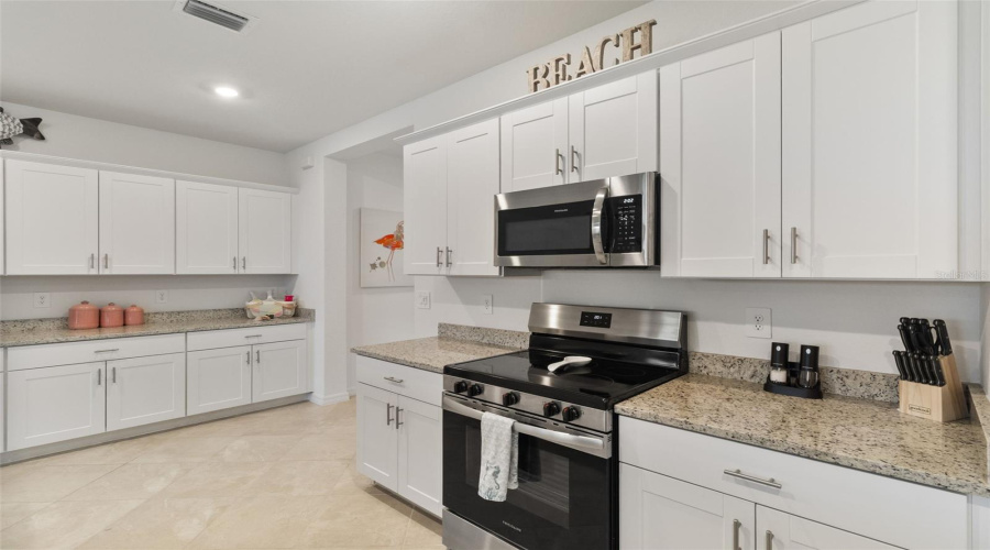 Port Charlotte, Florida 33953, 3 Bedroom Bedrooms, ,3 Bathroombathrooms,Residential,For Sale,Saddlewood,0,Mfrc7528324
