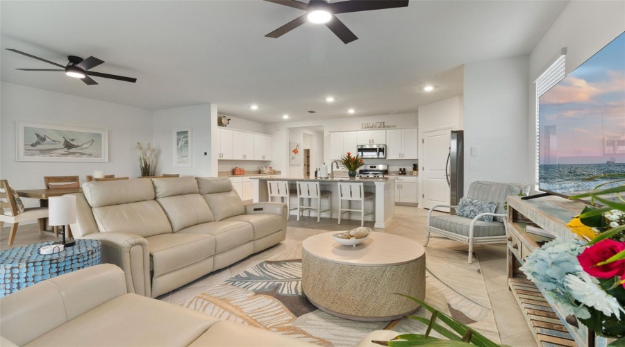 Port Charlotte, Florida 33953, 3 Bedroom Bedrooms, ,3 Bathroombathrooms,Residential,For Sale,Saddlewood,0,Mfrc7528324