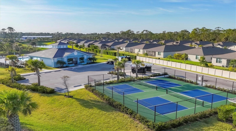 Port Charlotte, Florida 33953, 3 Bedroom Bedrooms, ,3 Bathroombathrooms,Residential,For Sale,Saddlewood,0,Mfrc7528324