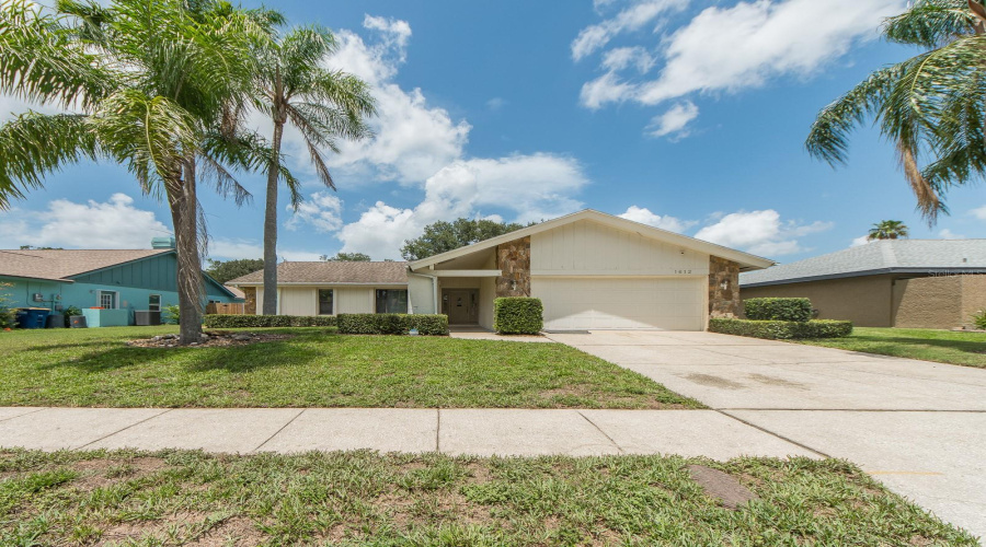 Clearwater, Florida 33765, 3 Bedroom Bedrooms, ,2 Bathroombathrooms,Residential,For Sale,Midnight Pass,0,Mfrtb8532489