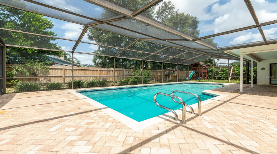 Clearwater, Florida 33765, 3 Bedroom Bedrooms, ,2 Bathroombathrooms,Residential,For Sale,Midnight Pass,0,Mfrtb8532489