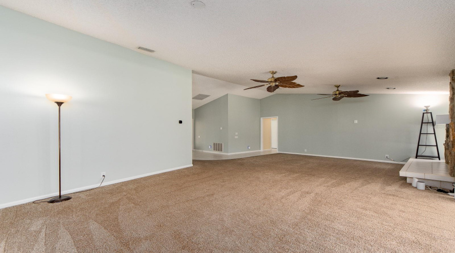 Clearwater, Florida 33765, 3 Bedroom Bedrooms, ,2 Bathroombathrooms,Residential,For Sale,Midnight Pass,0,Mfrtb8532489