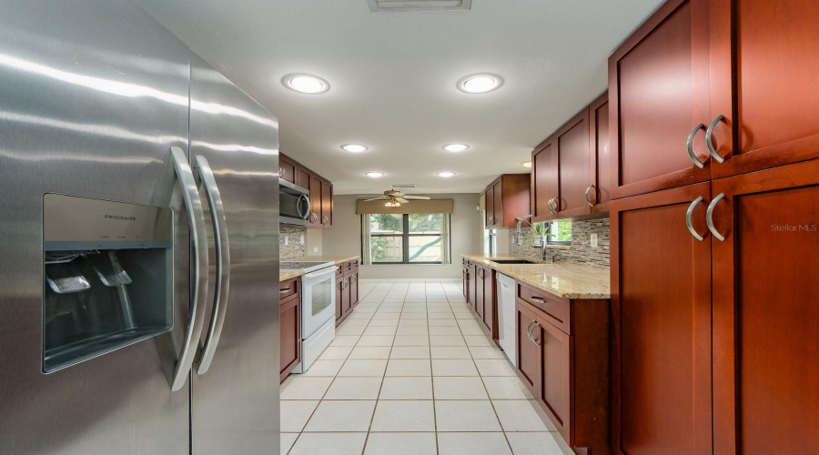 Clearwater, Florida 33765, 3 Bedroom Bedrooms, ,2 Bathroombathrooms,Residential,For Sale,Midnight Pass,0,Mfrtb8532489