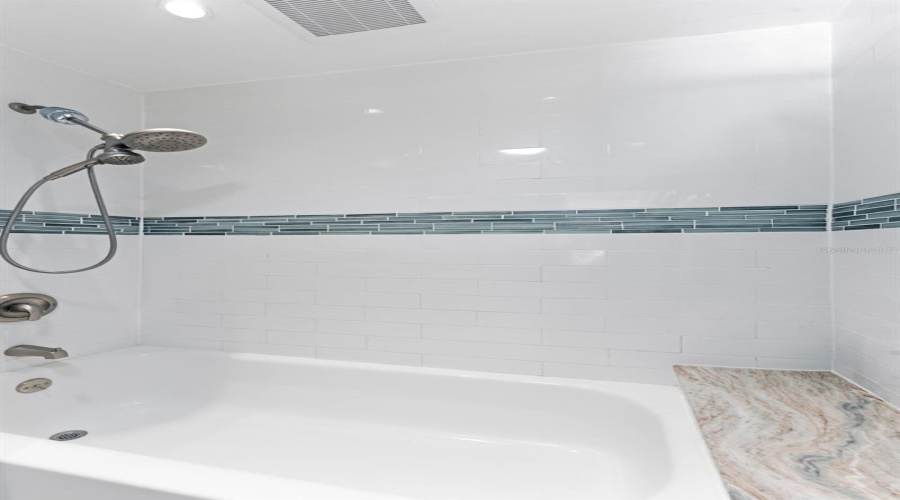 Weeki Wachee, Florida 34607, 3 Bedroom Bedrooms, ,3 Bathroombathrooms,Residential,For Sale,Sebring,0,Mfrtb8530377
