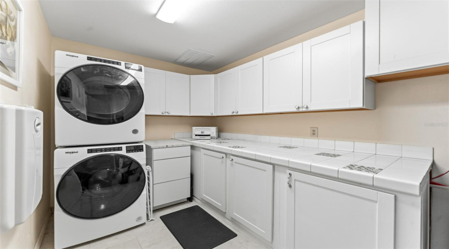 Weeki Wachee, Florida 34607, 3 Bedroom Bedrooms, ,3 Bathroombathrooms,Residential,For Sale,Sebring,0,Mfrtb8530377
