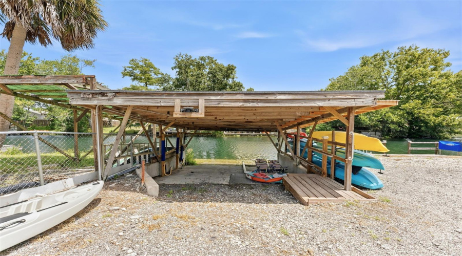 Weeki Wachee, Florida 34607, 3 Bedroom Bedrooms, ,3 Bathroombathrooms,Residential,For Sale,Sebring,0,Mfrtb8530377
