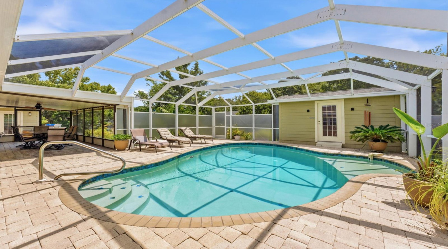 Weeki Wachee, Florida 34607, 3 Bedroom Bedrooms, ,3 Bathroombathrooms,Residential,For Sale,Sebring,0,Mfrtb8530377