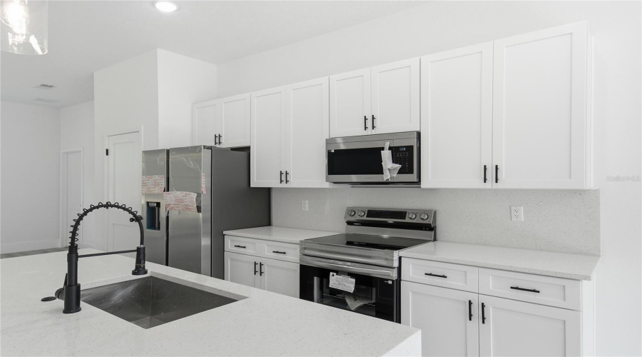 Dunnellon, Florida 34434, 4 Bedroom Bedrooms, ,3 Bathroombathrooms,Residential,For Sale,Caldwell,0,Mfro6407186