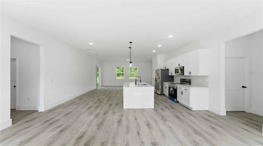 Dunnellon, Florida 34434, 4 Bedroom Bedrooms, ,3 Bathroombathrooms,Residential,For Sale,Caldwell,0,Mfro6407186