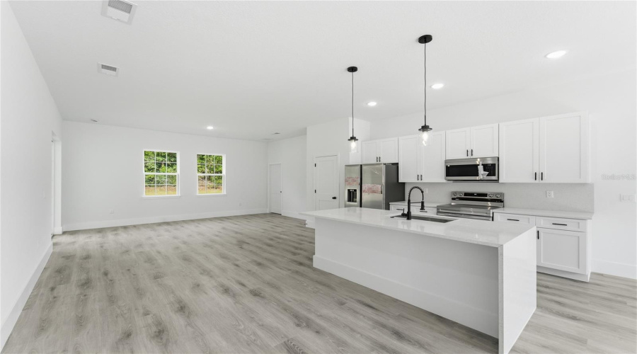 Dunnellon, Florida 34434, 4 Bedroom Bedrooms, ,3 Bathroombathrooms,Residential,For Sale,Caldwell,0,Mfro6407186