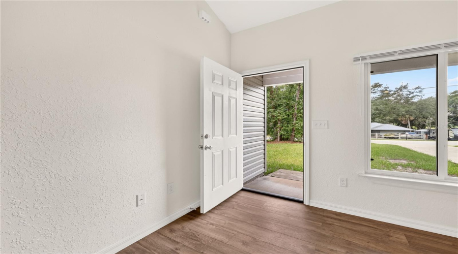 Ocklawaha, Florida 32179, 3 Bedroom Bedrooms, ,2 Bathroombathrooms,Residential,For Sale,165Th,0,Mfrom730128