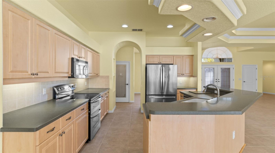 Weeki Wachee, Florida 34613, 4 Bedroom Bedrooms, ,3 Bathroombathrooms,Residential,For Sale,Lazy Days,0,Mfra4687393