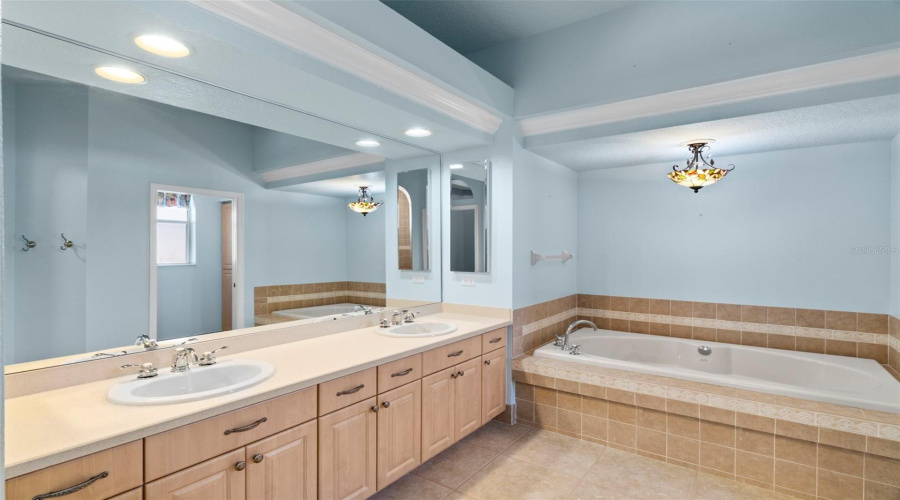 Weeki Wachee, Florida 34613, 4 Bedroom Bedrooms, ,3 Bathroombathrooms,Residential,For Sale,Lazy Days,0,Mfra4687393