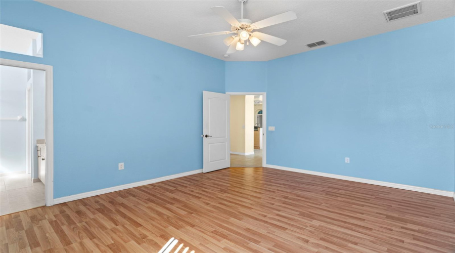 Weeki Wachee, Florida 34613, 4 Bedroom Bedrooms, ,3 Bathroombathrooms,Residential,For Sale,Lazy Days,0,Mfra4687393