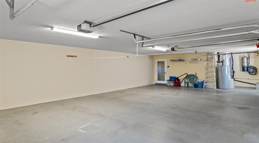 Weeki Wachee, Florida 34613, 4 Bedroom Bedrooms, ,3 Bathroombathrooms,Residential,For Sale,Lazy Days,0,Mfra4687393