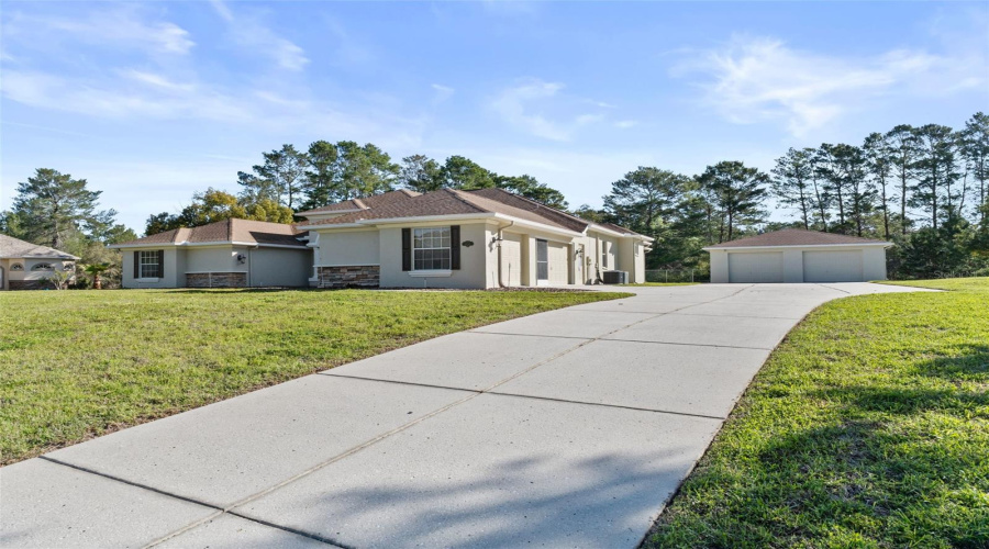 Weeki Wachee, Florida 34613, 4 Bedroom Bedrooms, ,3 Bathroombathrooms,Residential,For Sale,Lazy Days,0,Mfra4687393