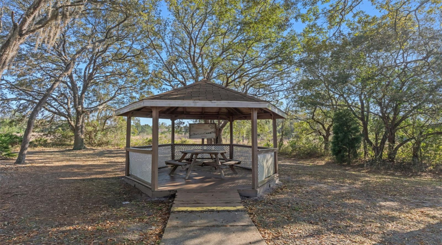 Weeki Wachee, Florida 34613, 4 Bedroom Bedrooms, ,3 Bathroombathrooms,Residential,For Sale,Lazy Days,0,Mfra4687393