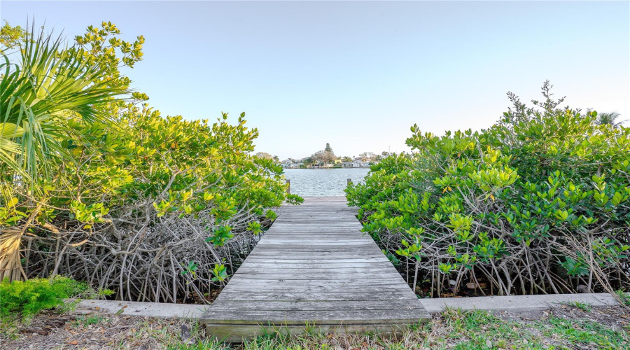 Indian Rocks Beach, Florida 33785, 2 Bedroom Bedrooms, ,1 Bathroombathrooms,Residential,For Sale,20Th,0,Mfrtb8482144