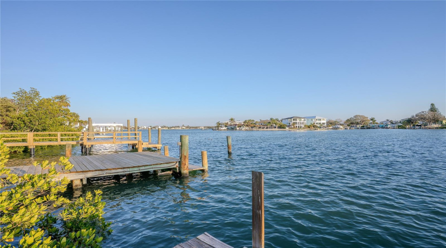 Indian Rocks Beach, Florida 33785, 2 Bedroom Bedrooms, ,1 Bathroombathrooms,Residential,For Sale,20Th,0,Mfrtb8482144