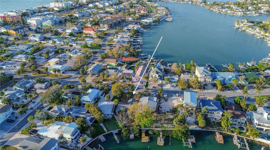 Indian Rocks Beach, Florida 33785, 2 Bedroom Bedrooms, ,1 Bathroombathrooms,Residential,For Sale,20Th,0,Mfrtb8482144