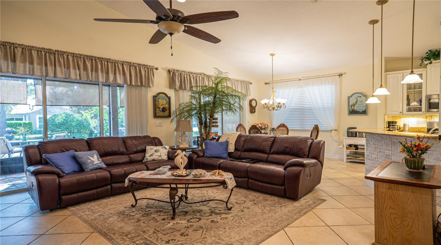 Groveland, Florida 34736, 2 Bedroom Bedrooms, ,2 Bathroombathrooms,Residential,For Sale,Flame Vine,0,Mfrg5117000