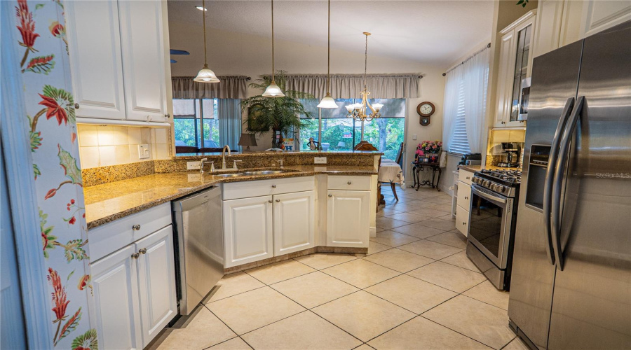 Groveland, Florida 34736, 2 Bedroom Bedrooms, ,2 Bathroombathrooms,Residential,For Sale,Flame Vine,0,Mfrg5117000