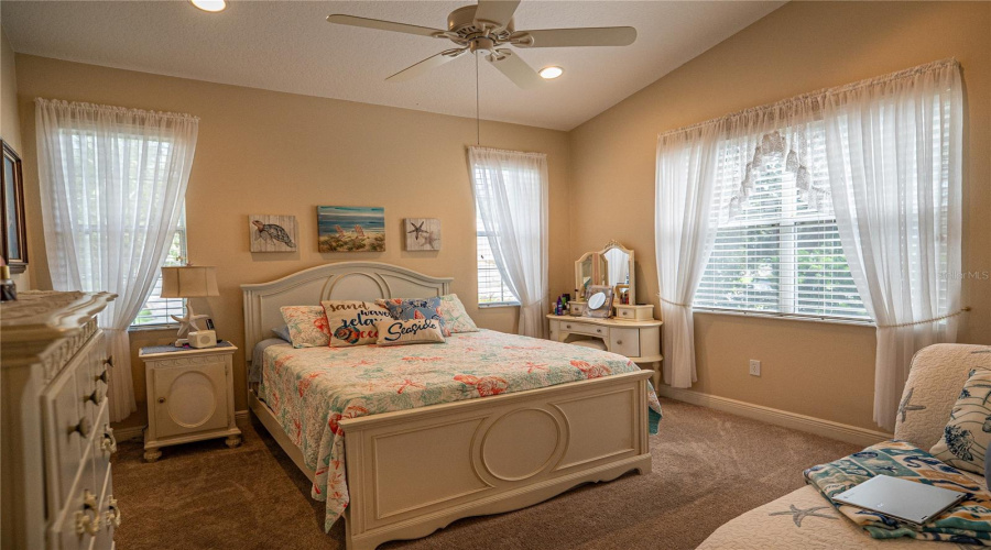Groveland, Florida 34736, 2 Bedroom Bedrooms, ,2 Bathroombathrooms,Residential,For Sale,Flame Vine,0,Mfrg5117000