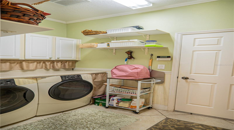 Groveland, Florida 34736, 2 Bedroom Bedrooms, ,2 Bathroombathrooms,Residential,For Sale,Flame Vine,0,Mfrg5117000