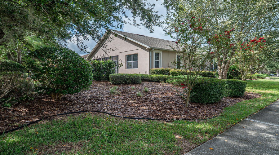 Groveland, Florida 34736, 2 Bedroom Bedrooms, ,2 Bathroombathrooms,Residential,For Sale,Flame Vine,0,Mfrg5117000