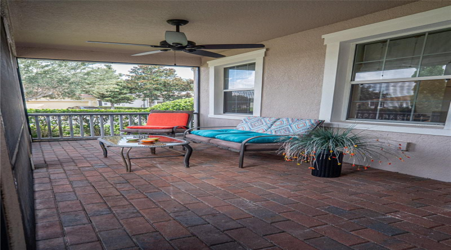 Groveland, Florida 34736, 2 Bedroom Bedrooms, ,2 Bathroombathrooms,Residential,For Sale,Flame Vine,0,Mfrg5117000