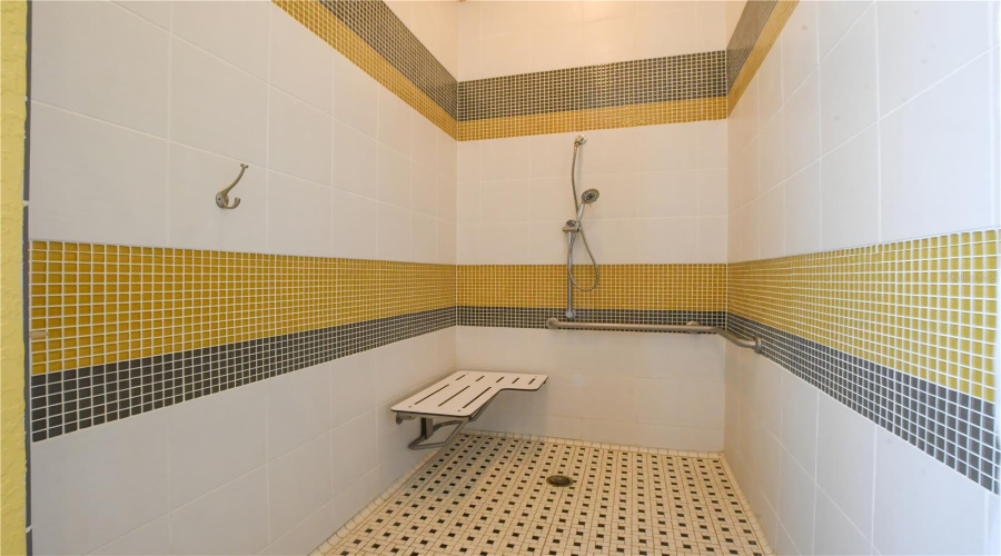 Groveland, Florida 34736, 2 Bedroom Bedrooms, ,2 Bathroombathrooms,Residential,For Sale,Flame Vine,0,Mfrg5117000
