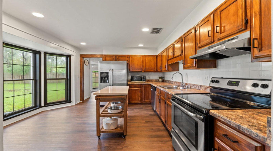 Spring Hill, Florida 34608, 2 Bedroom Bedrooms, ,2 Bathroombathrooms,Residential,For Sale,Valmora,0,Mfrtb8536760