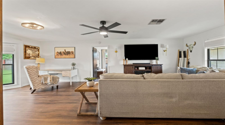 Spring Hill, Florida 34608, 2 Bedroom Bedrooms, ,2 Bathroombathrooms,Residential,For Sale,Valmora,0,Mfrtb8536760