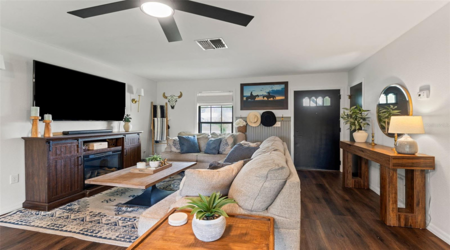 Spring Hill, Florida 34608, 2 Bedroom Bedrooms, ,2 Bathroombathrooms,Residential,For Sale,Valmora,0,Mfrtb8536760