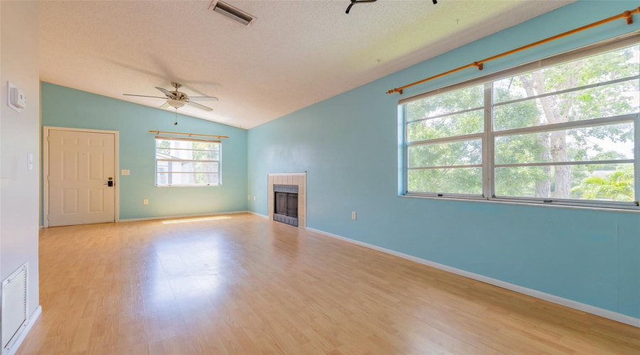 Bradenton, Florida 34210, 2 Bedroom Bedrooms, ,2 Bathroombathrooms,Residential,For Sale,59Th,0,Mfra4697824