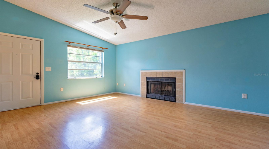 Bradenton, Florida 34210, 2 Bedroom Bedrooms, ,2 Bathroombathrooms,Residential,For Sale,59Th,0,Mfra4697824