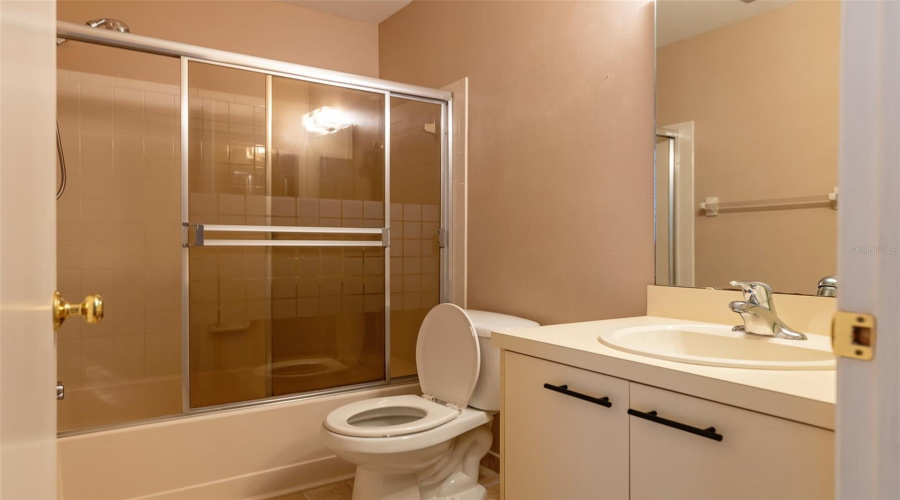 Bradenton, Florida 34210, 2 Bedroom Bedrooms, ,2 Bathroombathrooms,Residential,For Sale,59Th,0,Mfra4697824