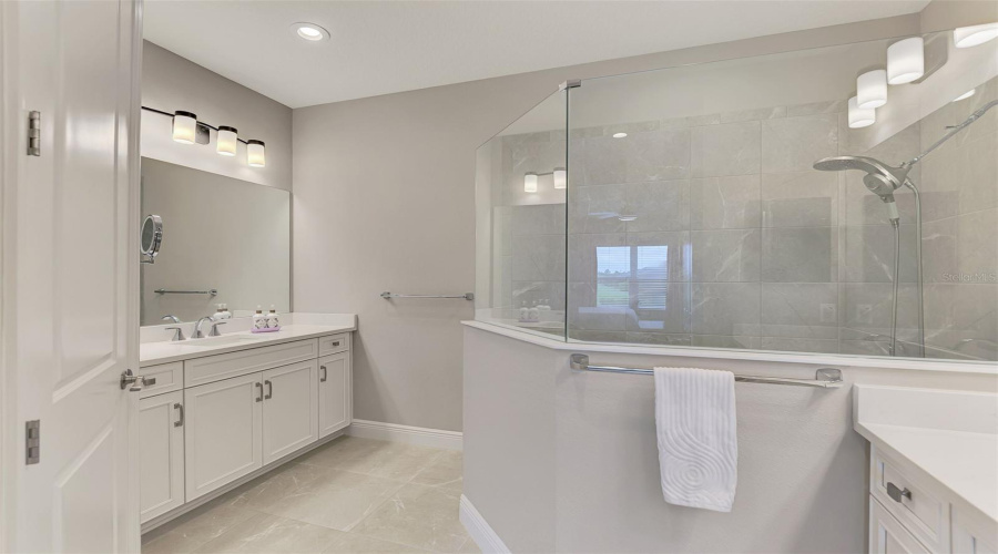 Parrish, Florida 34219, 2 Bedroom Bedrooms, ,2 Bathroombathrooms,Residential,For Sale,Willow Bend,0,Mfra4701562