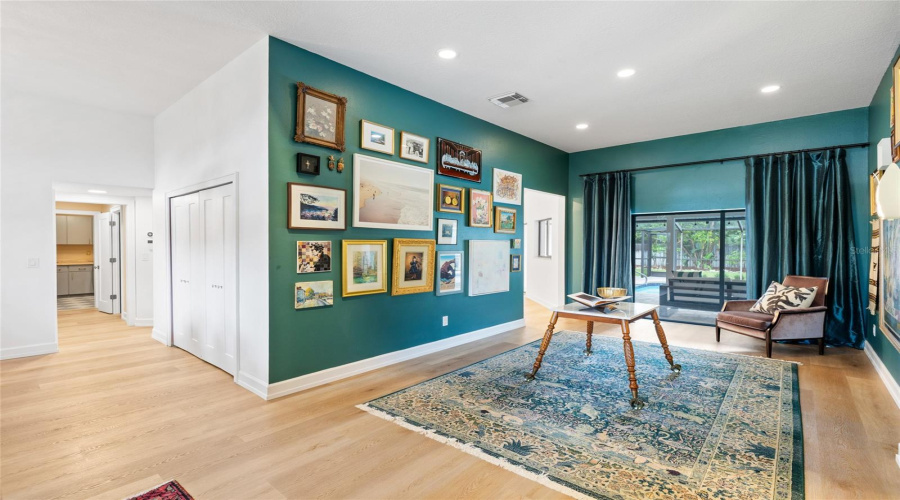 Lutz, Florida 33548, 4 Bedroom Bedrooms, ,2 Bathroombathrooms,Residential,For Sale,Clear Lake,0,Mfrtb8542395