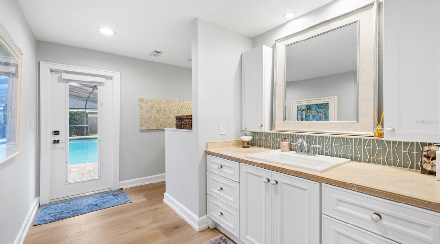 Lutz, Florida 33548, 4 Bedroom Bedrooms, ,2 Bathroombathrooms,Residential,For Sale,Clear Lake,0,Mfrtb8542395