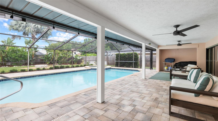 Lutz, Florida 33548, 4 Bedroom Bedrooms, ,2 Bathroombathrooms,Residential,For Sale,Clear Lake,0,Mfrtb8542395