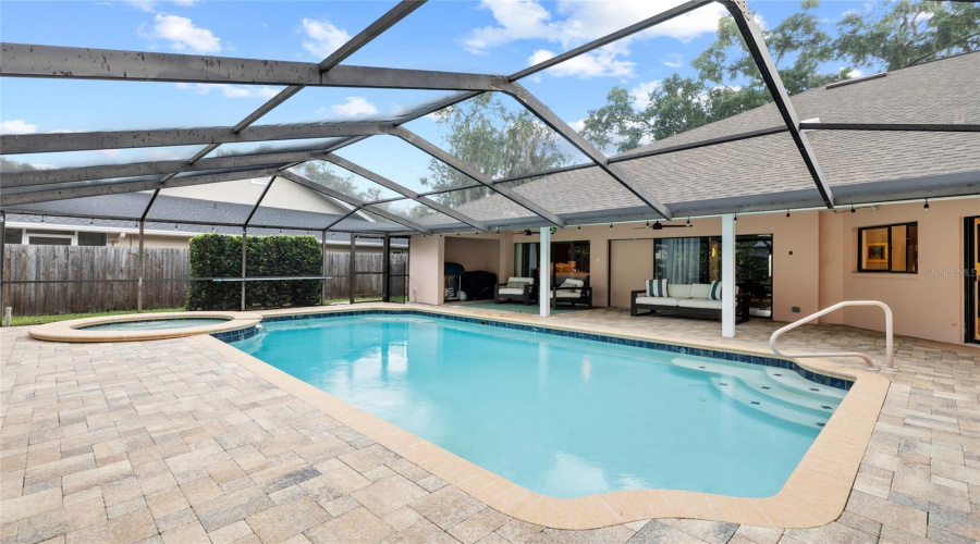 Lutz, Florida 33548, 4 Bedroom Bedrooms, ,2 Bathroombathrooms,Residential,For Sale,Clear Lake,0,Mfrtb8542395