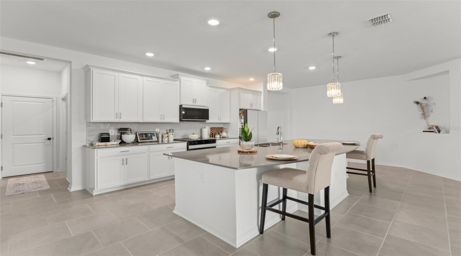 Mount Dora, Florida 32757, 4 Bedroom Bedrooms, ,3 Bathroombathrooms,Residential,For Sale,Claystone,0,Mfro6434444