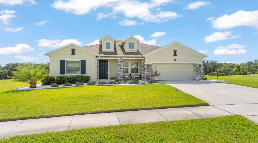 Mount Dora, Florida 32757, 4 Bedroom Bedrooms, ,3 Bathroombathrooms,Residential,For Sale,Claystone,0,Mfro6434444