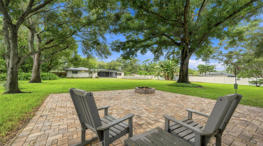 Largo, Florida 33774, 4 Bedroom Bedrooms, ,3 Bathroombathrooms,Residential,For Sale,108Th,0,Mfrtb8541802