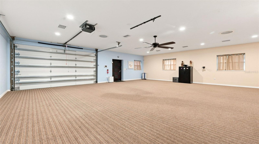 Largo, Florida 33774, 4 Bedroom Bedrooms, ,3 Bathroombathrooms,Residential,For Sale,108Th,0,Mfrtb8541802