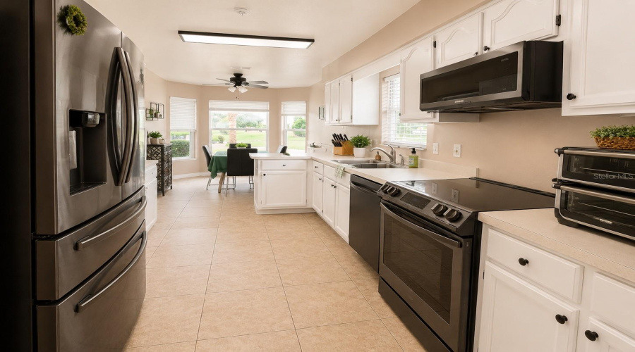 Lakeland, Florida 33810, 3 Bedroom Bedrooms, ,2 Bathroombathrooms,Residential,For Sale,Highland Fairways,0,Mfrl4964584
