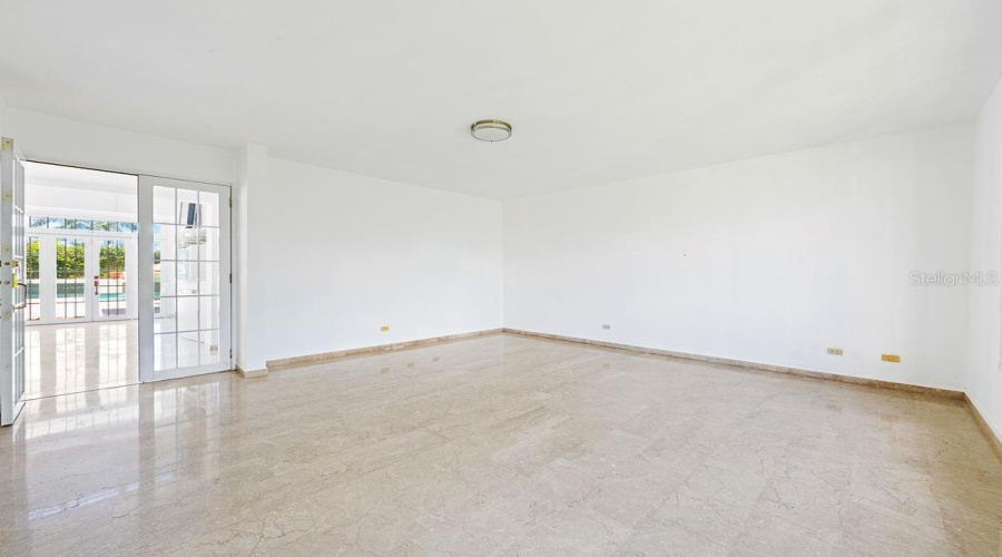 San Juan, Puerto Rico 00927, 4 Bedroom Bedrooms, ,4 Bathroombathrooms,Residential,For Sale,1906 Cll Orquidea,0,Mfrpr9115868