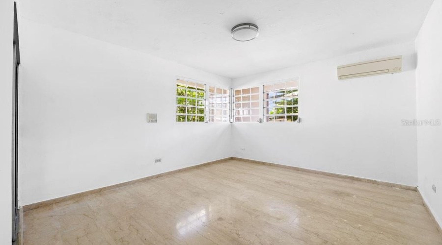 San Juan, Puerto Rico 00927, 4 Bedroom Bedrooms, ,4 Bathroombathrooms,Residential,For Sale,1906 Cll Orquidea,0,Mfrpr9115868